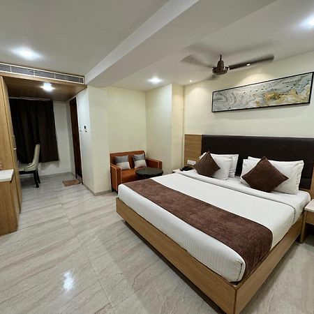 ויסאקפאטנם Hotel Touchwood מראה חיצוני תמונה