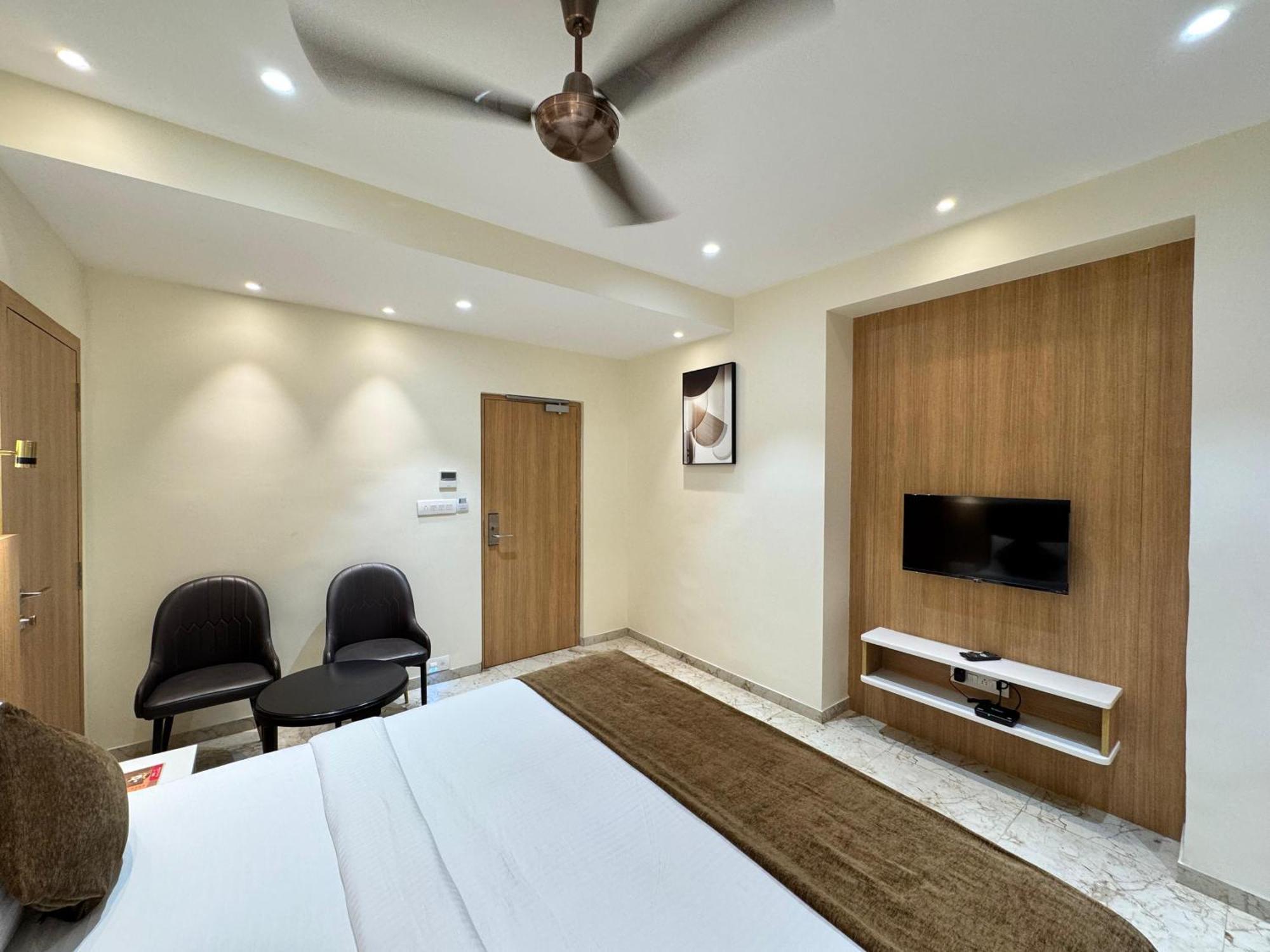 ויסאקפאטנם Hotel Touchwood מראה חיצוני תמונה