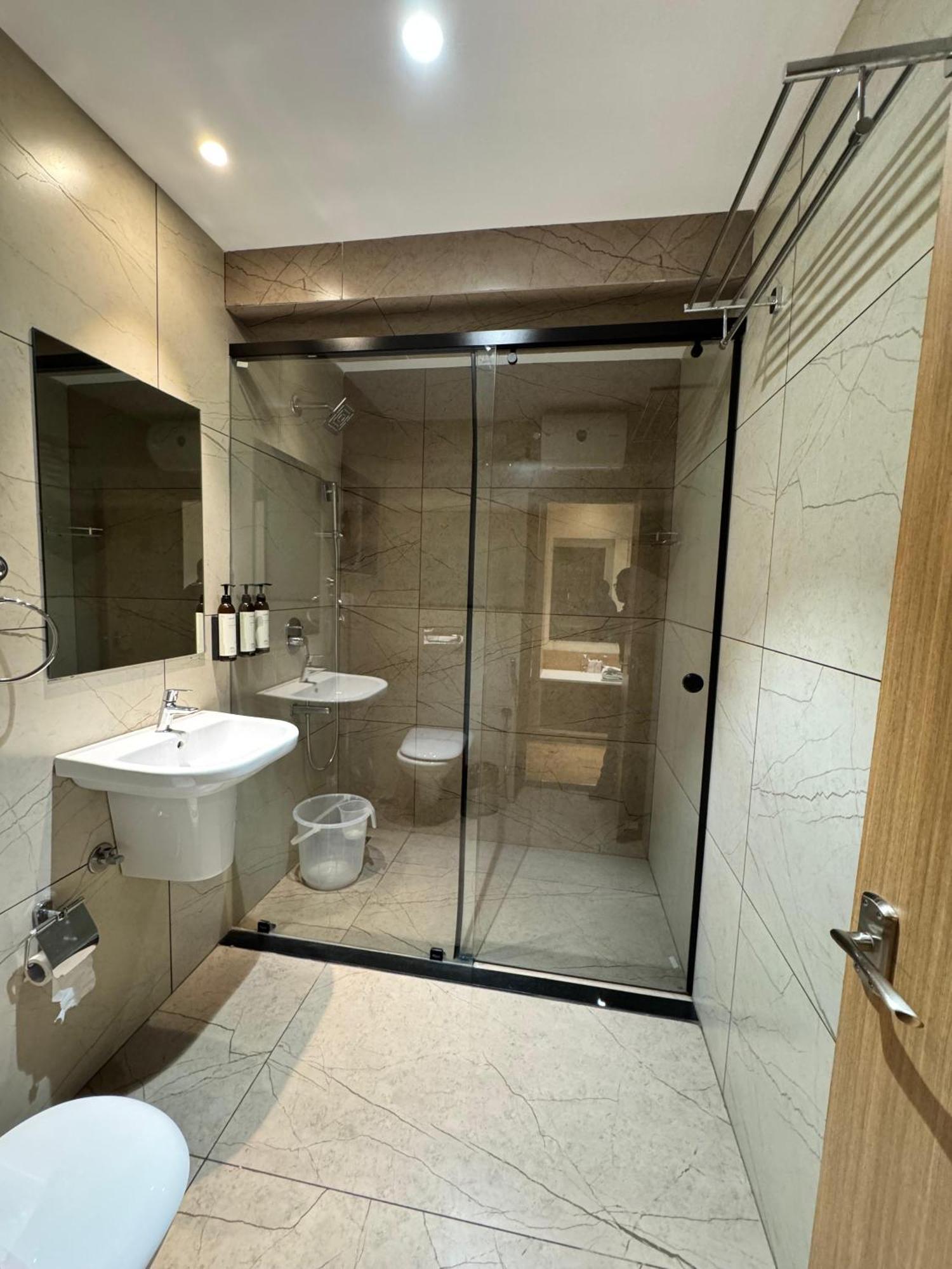 ויסאקפאטנם Hotel Touchwood מראה חיצוני תמונה